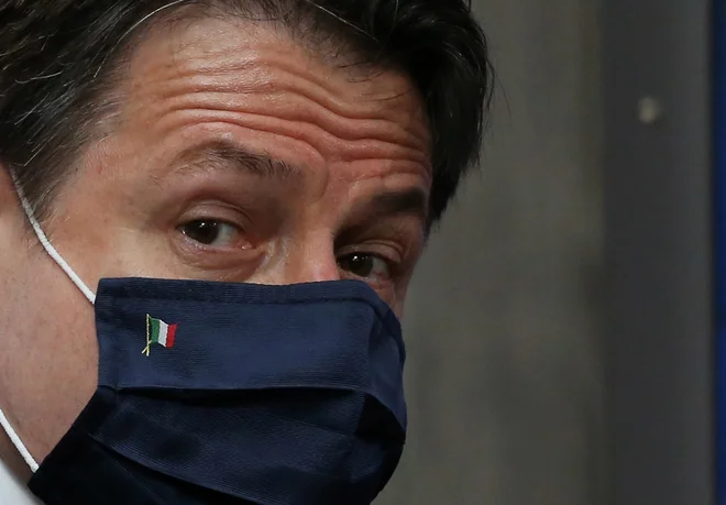 Italijanski premier Giuseppe Conte se je konec tedna udeležil vrha voditeljev EU v Bruslju. Foto: François Walschaerts/Reuters