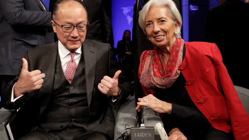 Fotografija: Razvojni odbor IMF in Svetovne banke je podprl dogovor o povečanju kapitala za skupino Svetovne banke za 60 milijard dolarjev. FOTO: Reuters