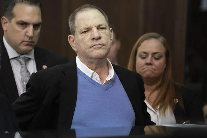 Harvey Weinstein je zavrnil možnost pričanja pred veliko poroto. FOTO: AP