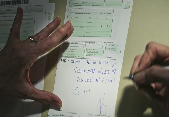 NIJZ: &raquo;Pričakovali bi, da predsednica razume razliko med lokalnimi informacijskimi sistemi v javnih zavodih in centralnimi rešitvami e-zdravja.&laquo; FOTO: Jože Suhadolnik