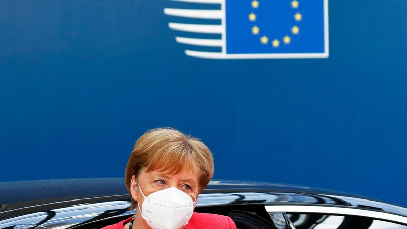Fotografija: Nemška kanclerka Angela Merkel je najpomembnejša odločevalka na bruseljskem odru. FOTO: Francois Lenoir/AFP