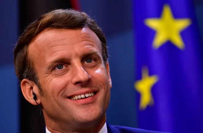 Macronov eksperiment je sprožil veliko pomembnih vprašanj. A nobeno ni pomembnejše od tega: ali smo morda prišli do konca pretiranega zanašanja na &raquo;delegirano&laquo; obliko demokracije? FOTO: John Thys/AFP