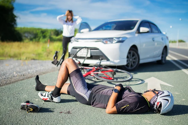 Zate mi je skoraj vseeno, smili se mi nesrečnež, ki te bi poslal na oni svet ... FOTO: Shutterstock