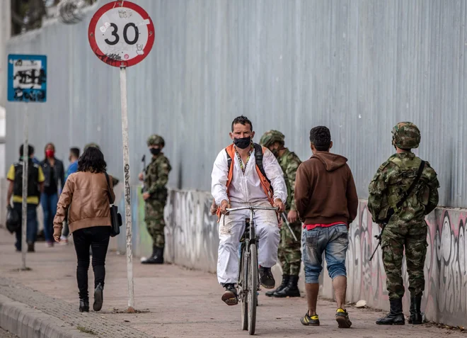 Kolumbijska županja Claudia López je razširila ukrepe za preprečevanje širjenja novega koronavirusa v Bogoti po tem, ko je kolumbijska vlada zavrnila popolno zaprtje javnega življenja. FOTO: Juan Barreto/AFP