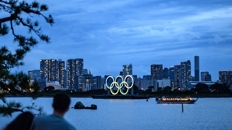 Fotografija: Če ne bi bilo pandemije, bi se ta petek veselili olimpijade v Tokiu. FOTO: Philip Fong/AFP
