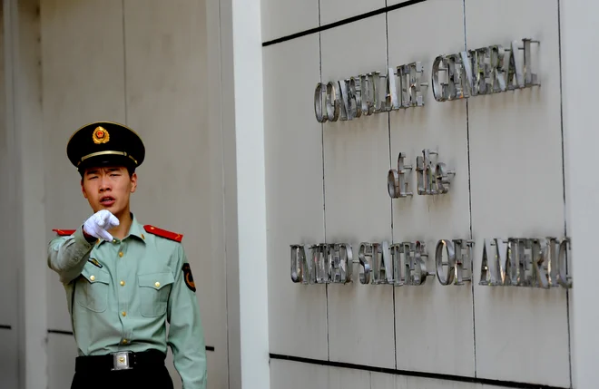 Chengdu je mesto, iz katerega ameriški diplomati (in pripadniki obveščevalne službe) zbirajo informacije o Tibetu pa tudi o Xinjiangu. FOTO: Goh Chai Hin/AFP