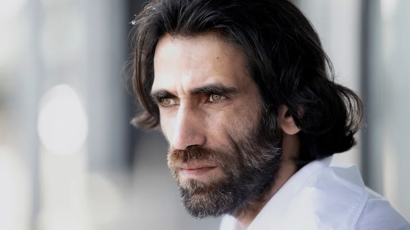 Fotografija: Behrouz Boochani po prihodu na Novo Zelandijo Foto Stringer/Reuters