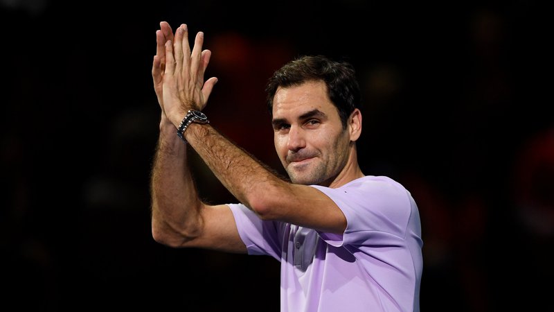 Fotografija: Roger Federer se počasi po dveh operativnih posegih vrača k treningu. FOTO: Tony O'Brien/Reuters
