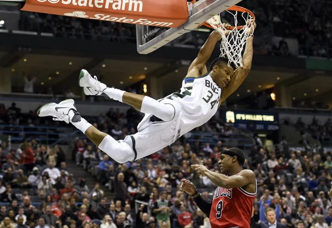 Leteči Giannis Antetokounmpo se je znašel na pomembni prelomnici kariere. FOTO: Reuters