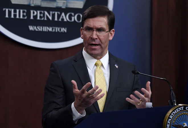 Ameriški oibrambni minister Mark Esper na marčevski fotografji.&nbsp;Foto Olivier Douliery Afp