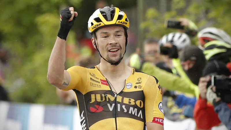 Fotografija: Primož Roglič je sezono začel z zmago na DP 21. junija, svetovni seriji pa se bo pridružil na generalki za Tour, kriteriju Dauphine. FOTO: Jure Eržen/Delo