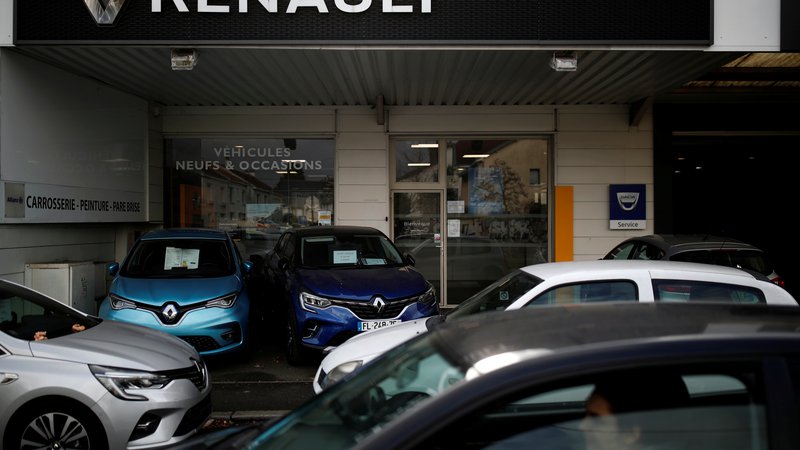 Fotografija: Francoski Renault ima za seboj zelo težavno prvo polovico leta.
FOTO: Stephane Mahe/Reuters