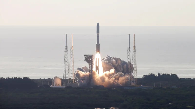 Fotografija: Raketa Atlas je poletela točno in brez težav. FOTO: Joe Skipper/Reuters
