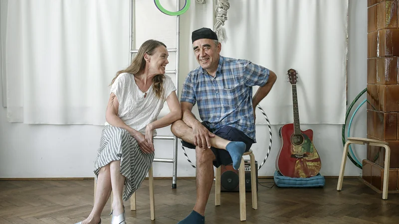 Zdaj ne izvajava več takih vragolij, imava pa drugačne izkušnje, pravita Natalia in Ravil Sultanov.<br />
FOTO: Blaž Samec