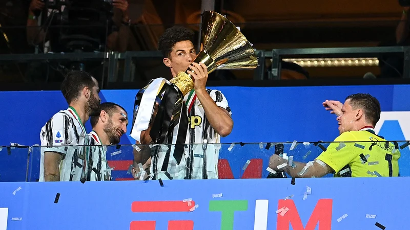 Fotografija: Juventusov napadalec Cristiano Ronaldo je napovedal boj za tretji zaporedni naslov italijanskega prvaka. FOTO: Isabella Bonotto/AFP