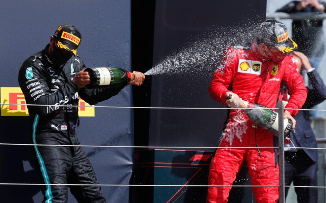 Lewis Hamilton ša naprej premika mejnike. FOTO: Frank Augstein/Reuters