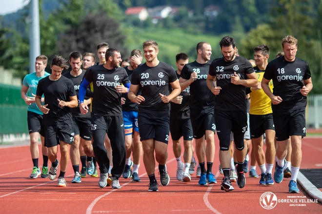 Velenjčani so se zbrali 24. julija na štadionu Ob jezeru. FOTO: RK Gorenje