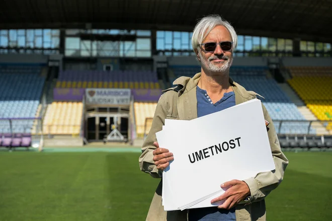 &raquo;Neposreden stik z radostjo in trpljenjem. To se zgodi samo v gledališču,&laquo; pravi Rok Vilčnik.<br />
Foto Željko Zeleničič