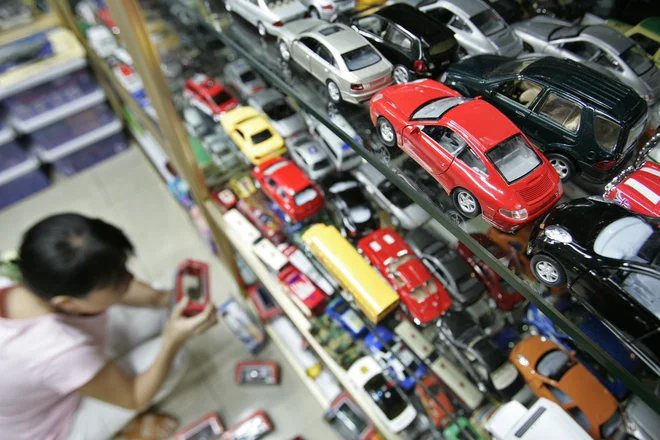 V evropski avtomobilski industriji je neposredno in posredno okoli 14,6 milijona zaposlenih, kar je 6,7 odstotka vse delovne sile. FOTO: Š Aly Song/Reuters Reuters