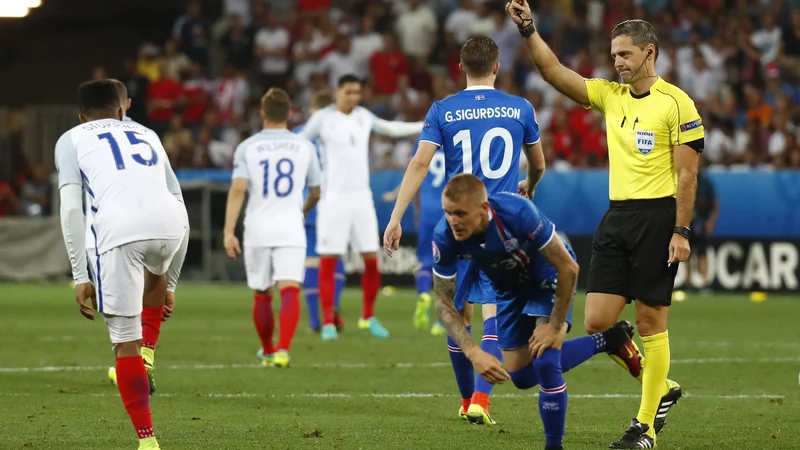 Fotografija: VAR bo v pomoč tudi edinemu glavnemu slovenskemu
sodniku na SP, Damirju Skomini. Foto Reuters