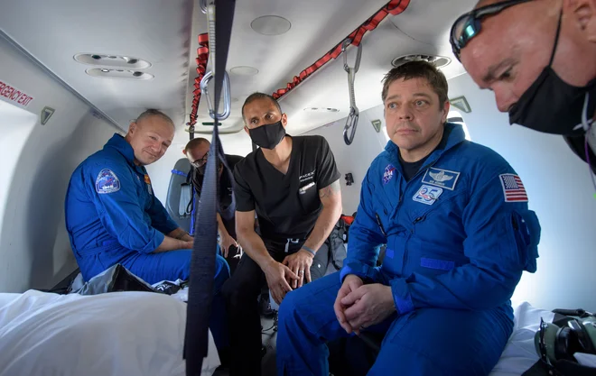 Doug Hurley (L) in Bob Behnken. FOTO: Bill Ingalls/Nasa/Reuters