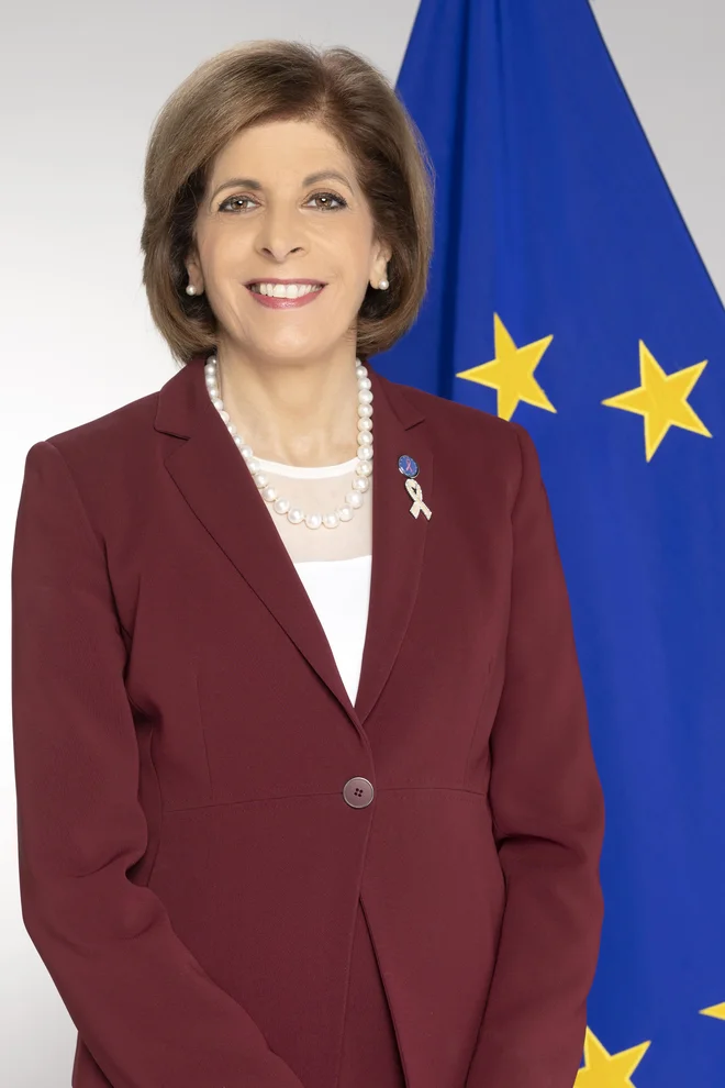 Stella Kiriakides je evropska komisarka za zdravje in varnost hrane.