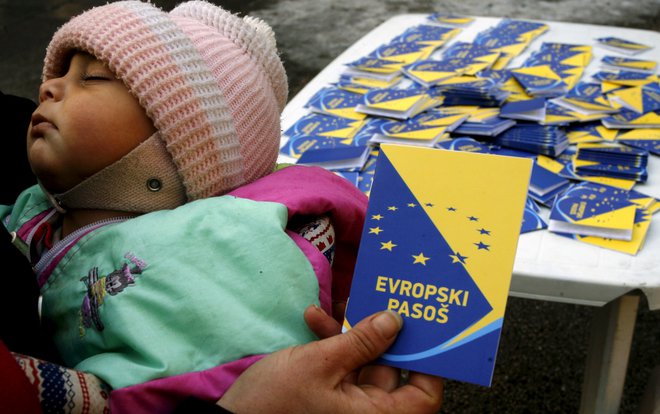 Evropski potni listi ohranjajo vrednost. Foto: Danilo Krstanovic/Reuters