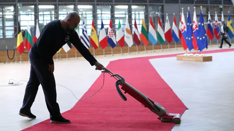 Fotografija: Ključni izziv, pred katerim so danes države članice, je, kako dodeljena sredstva čim bolj učinkovito uporabiti. FOTO: Yves Herman/Reuters