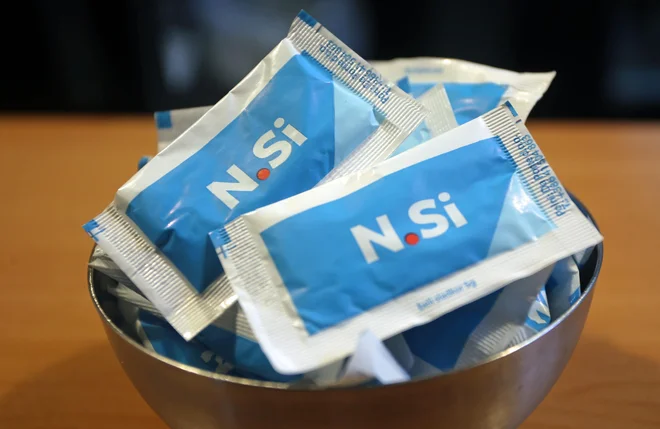 Stranka NSi je našla <em>modus vivendi</em> s SDS: v zglednem glasovalnem tandemu si delita kadrovsko pogačo. FOTO:&nbsp;Tadej Regent/Delo