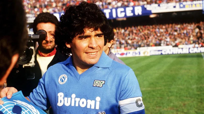 Fotografija: Diego Maradona je popeljal Napoli do dveh naslovov italijanskega prvaka v letih 1987 in 1990, italijanskega pokala 1987 in pokala UEFA 1989. FOTO: Reuters