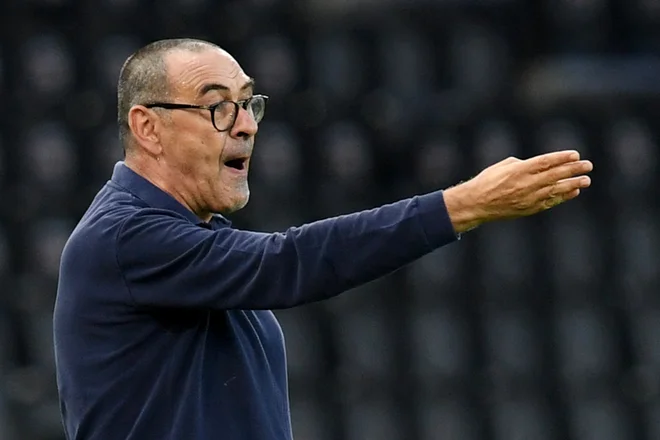 Maurizio Sarri je trenersko pri Juventusu trajal le eno sezono. FOTO: Jennifer Lorenzini/Reuters