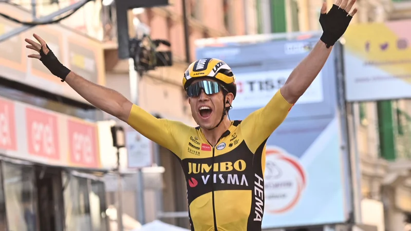 Fotografija: Wout van Aert je dobil pomebno dirko. FOTO: Marco Bertorello/AFP