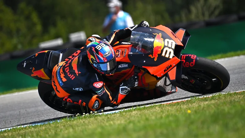 Fotografija: Brad Binder je kmalu prišel do prve zmage. FOTO: Joe Klamar/AFP