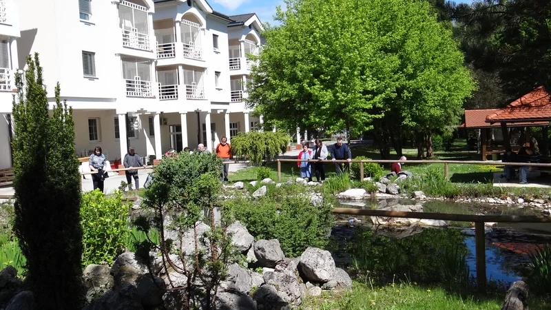 Fotografija: V nobeni od treh enot doma upokojencev in oskrbovancev Impoljca Sevnica še niso imeli okužbe s covidom-19, bilo pa je veliko sumov na okužbo in veliko testiranja. FOTO: arhiv doma Impoljca