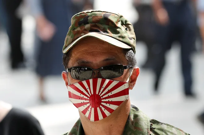 Na japonskem se bodo spomnili &raquo;zadnje noči druge svetovne vojne&laquo;. FOTO: Kim Kjang Hun/Reuters
