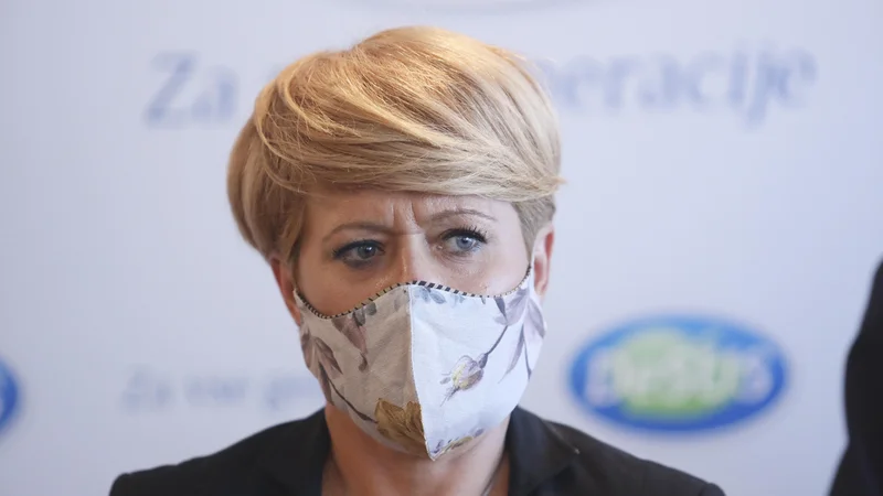 Fotografija: Aleksandra Pivec je naklonjena sklicu kongresa. FOTO: Jože Suhadolnik/Delo