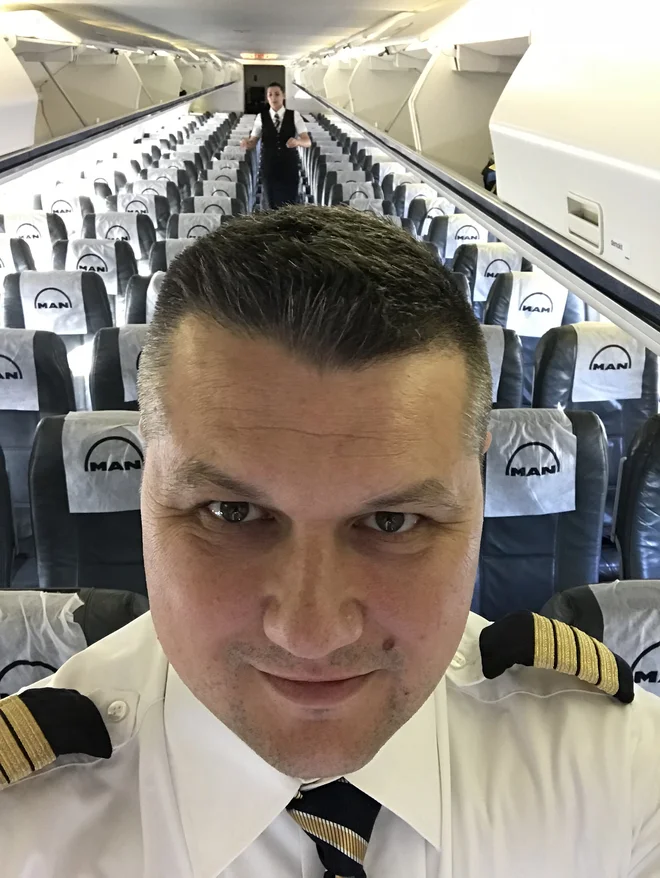 Generalni direktor, kapetan in inštruktor letenja Marko Cvijin. FOTO: Dominko Srakar