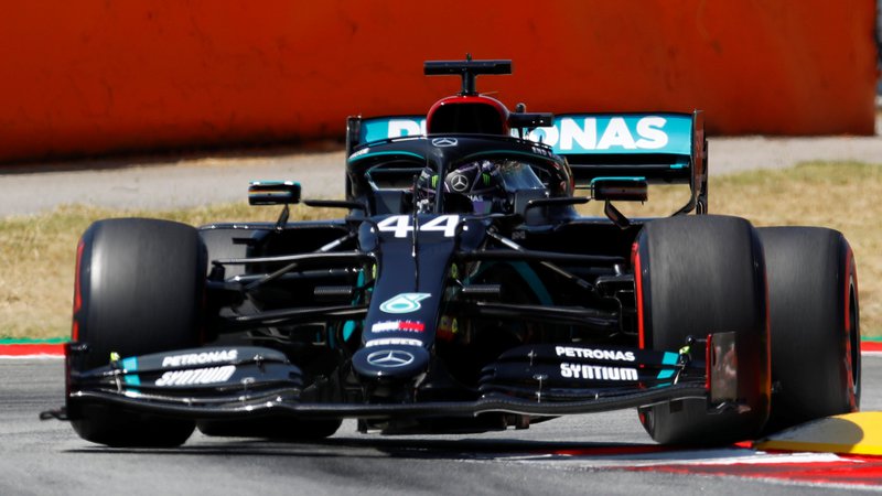 Fotografija: Lewis Hamilton je bil najhitrejši v kvalifikacijah. FOTO: Alejandro Garcia/Reuters