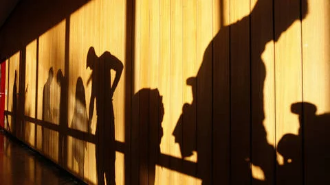 Fotografija: Prekarizacija zaposlovanja se dogaja na več ravneh in pomeni slabšanje delovnih razmer, zmanjšanje delovne zaščite, delavčevo prepuščenost samemu sebi. Foto Christian Charisius