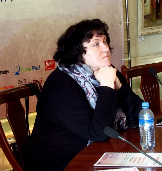 &raquo;Ko sem začela delati kot novinarka pri mladinskem časopisu, sem pokrivala najstnike, izobraževanje in kulturo,&laquo; je povedala Nadežda Ažgihina.&nbsp;Foto L. Osepjana