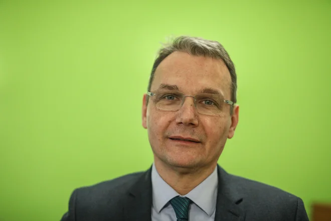 Marjan Podobnik, predsednik SLS, dvomi v množične prestope iz SLS v Desus. FOTO: Voranc Vogel/Delo