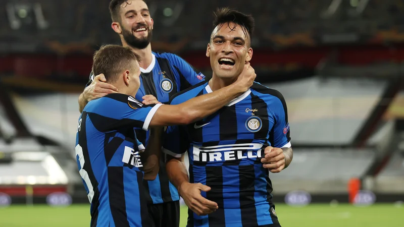 Fotografija: Argentinec Lautaro Martinez je dvakrat zatresel mrežo Šahtarja. FOTO: Reuters