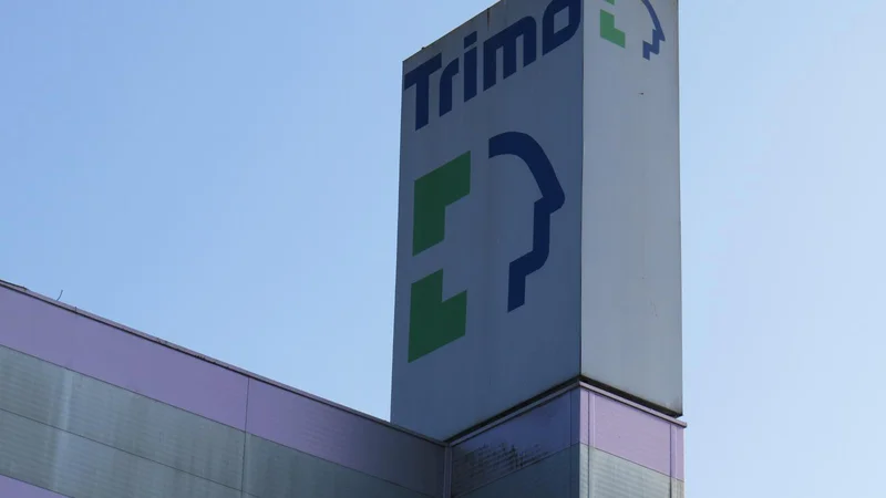 Fotografija: Trimo je vodilni ponudnik visokokakovostnih rešitev za ovoje stavb, vključno z ognjevarnimi strehami in fasadami ter kovinskimi modularnimi enotami za poslovne objekte, se predstavljajo v podjetju. FOTO: Bojan Rajšek/Delo