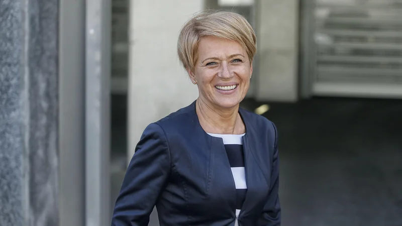 Fotografija: Pivčeva meni, da z ustanovitvijo Desus izpolnjuje svoje zaveze volivcem. FOTO: Blaž Samec/Delo