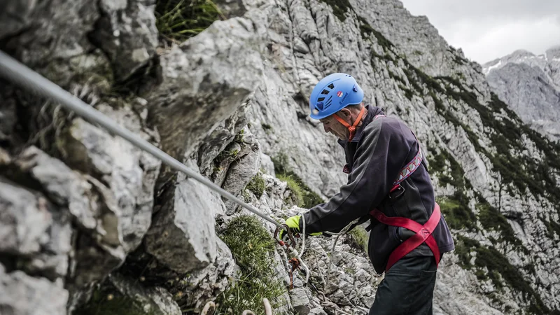 Fotografija: Za optimalno delovanje bi v Sloveniji potrebovali še okrog 250 markacistov. FOTO: PZS