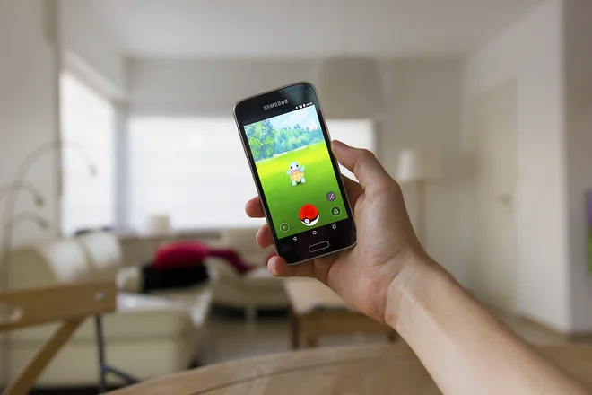 V varnem zavetju doma nam pokemoni krajšajo dneve tudi v času pandemije. FOTO: Shutterstock