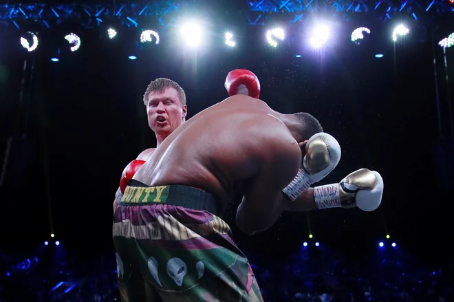 Aleksandr Povjetkin je pokazal, da še ni za staro šaro. FOTO: Andrew Couldridge/Reuters