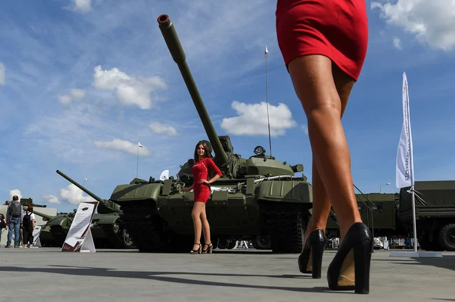 V vojaškem parku Patriot na obrobju Moskve poteka 6. mednarodni vojaško tehnični forum Armija 2020. FOTO: Kirill Kudryavtsev/Afp