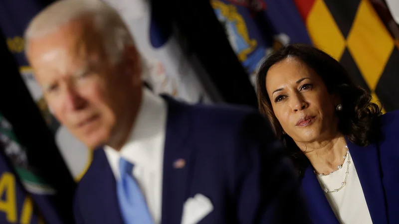 Fotografija: Med kitajskimi poznavalci ZDA prevladuje prepričanje, da bi z zmago dvojca Joe Biden – Kamala Harris odnosi med velesilama zapluli v mirnejše vode. Fotografiji Carlos Barria/Reuters