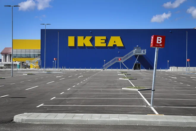 Ikea v ljubljanskem BTC že stoji, kdaj bo otvoritev ni znano. Foto Jože Suhadolnik/ Delo